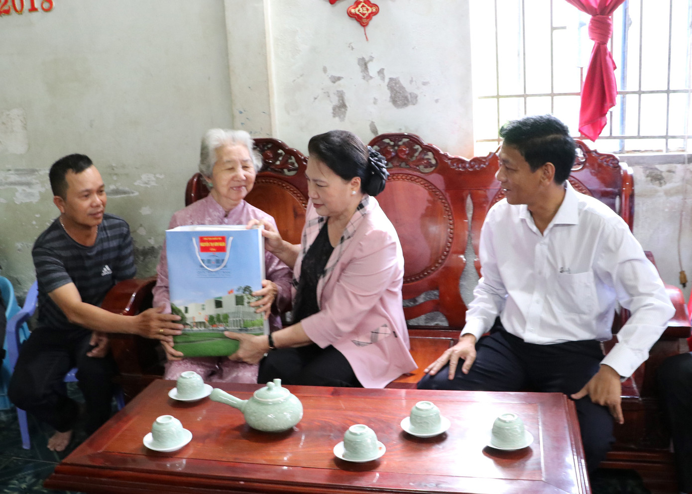 Chủ tịch Quốc hội Nguyễn Thị Kim Ngân thăm và làm việc tại Sóc Trăng ảnh 1