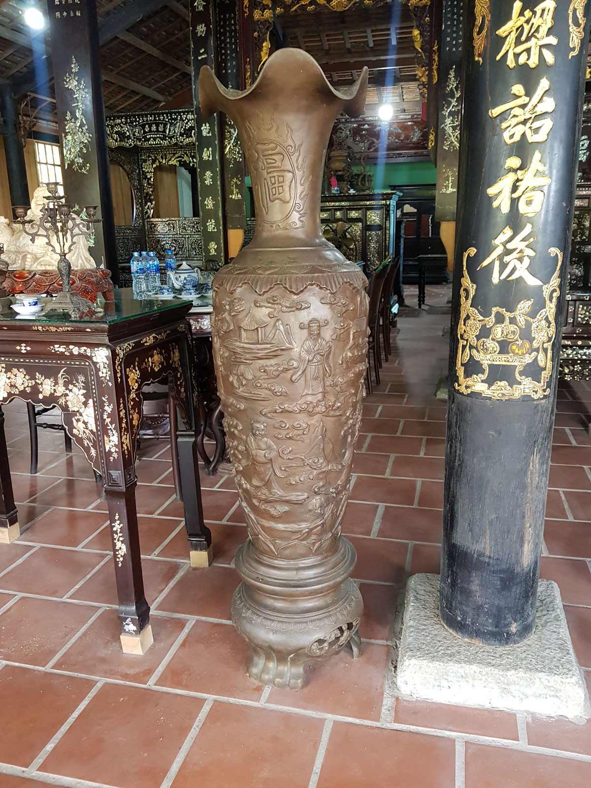 Độc đáo chiếc giường cổ có giá bạc tỷ ở Đồng Tháp ảnh 12