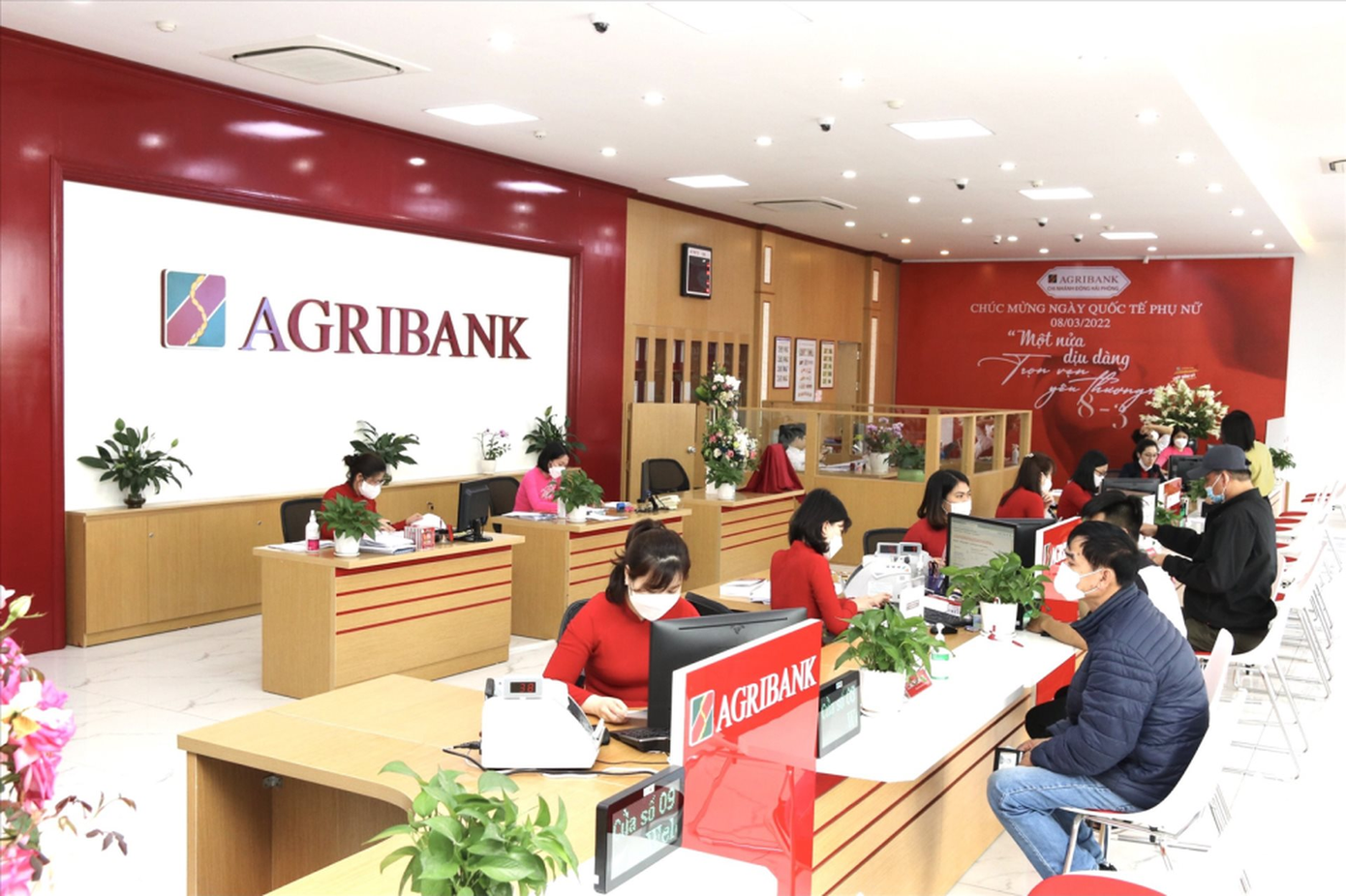 Lợi nhuận trước thuế của Agribank năm 2024 tăng trên 8% so với năm 2023.