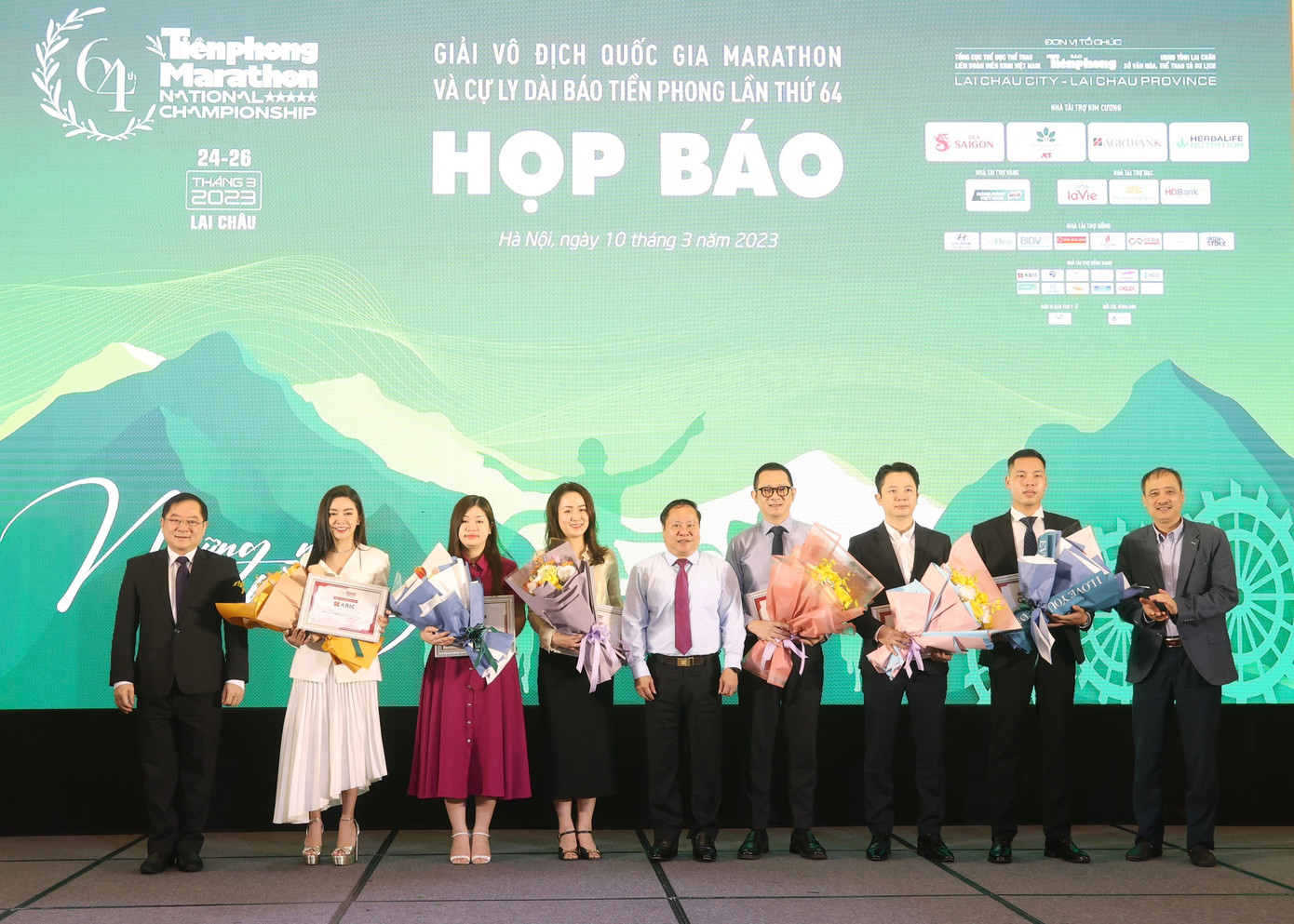 Tạo ‘sức mạnh nội sinh’ cho địa phương phát triển ảnh 48 Tạo ‘sức mạnh nội sinh’ cho địa phương phát triển ảnh 48