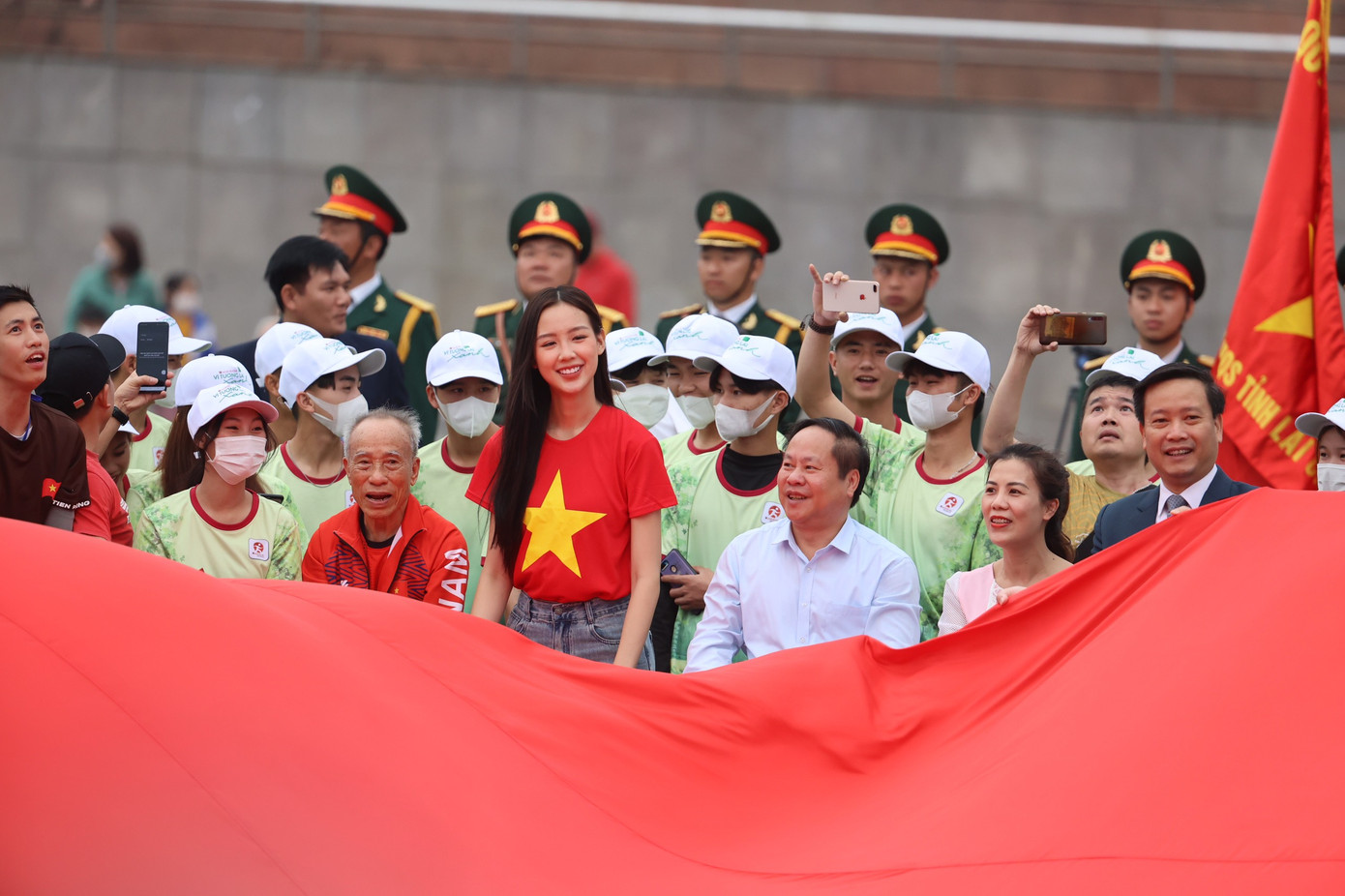 Lễ thượng cờ Tổ quốc tại Tiền Phong Marathon 2023 ảnh 44