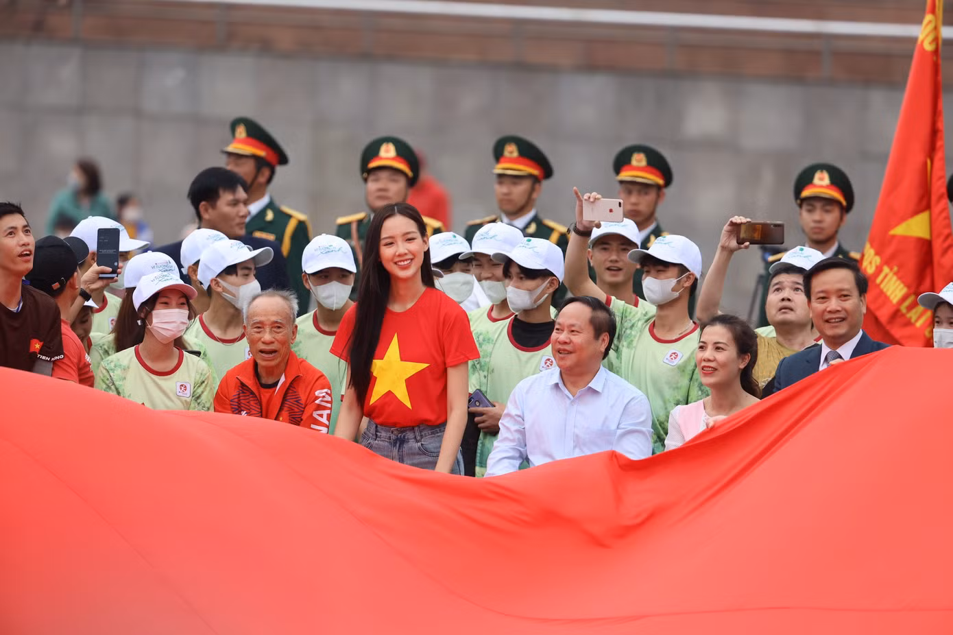 Lễ thượng cờ Tổ quốc tại Tiền Phong Marathon 2023 ảnh 44