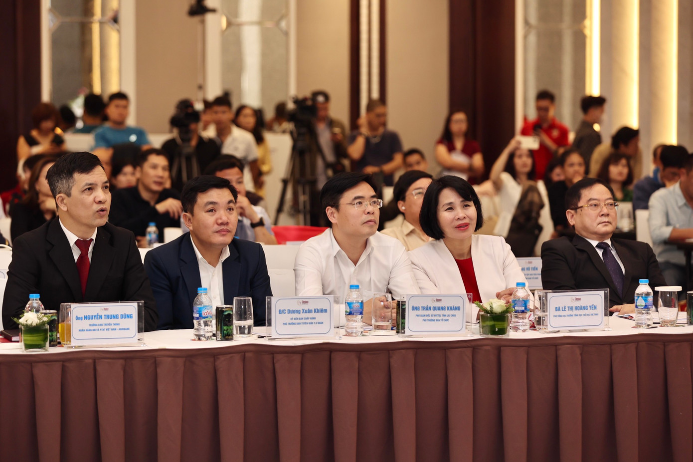 Tạo ‘sức mạnh nội sinh’ cho địa phương phát triển ảnh 19 Tạo ‘sức mạnh nội sinh’ cho địa phương phát triển ảnh 19