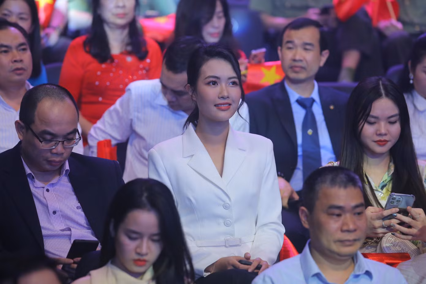 Tuyên dương 10 Gương mặt trẻ Việt Nam tiêu biểu năm 2022 ảnh 15