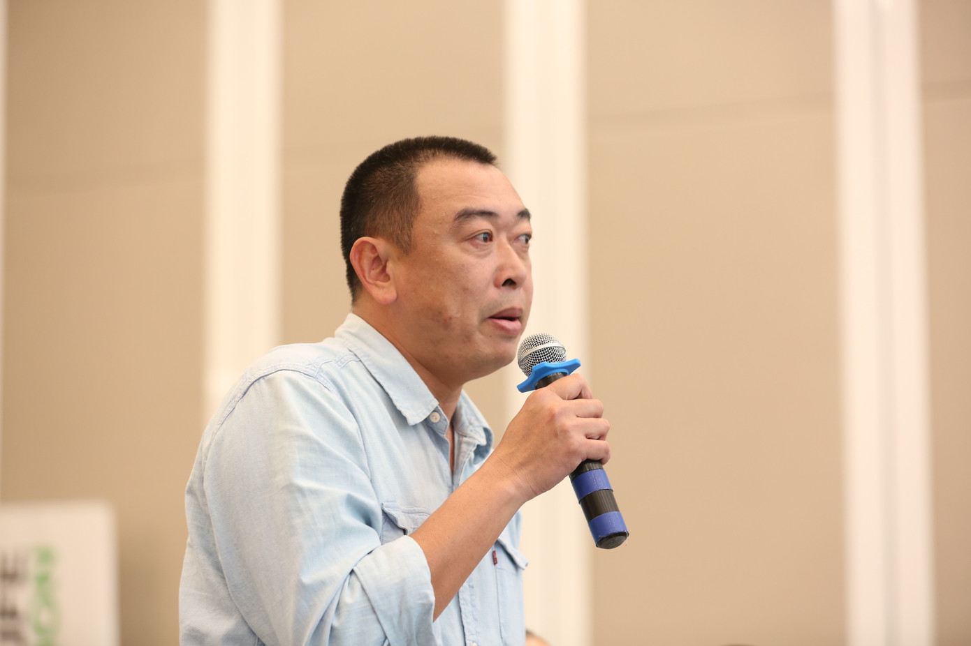 Anh Đỗ Quang Hưng - đại diện CLB chạy Công viên Hòa Bình Anh Đỗ Quang Hưng - đại diện CLB chạy Công viên Hòa Bình