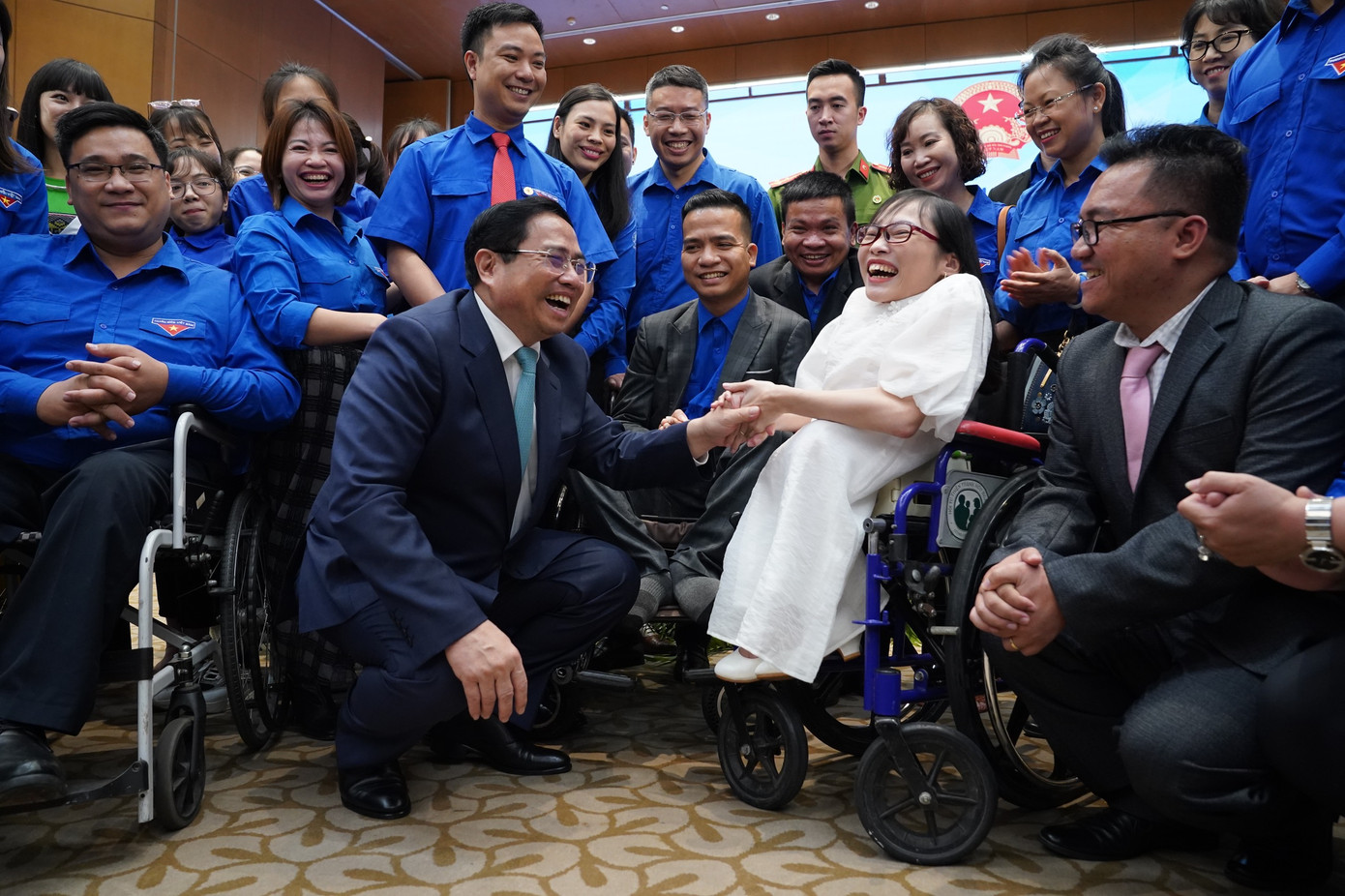 Thủ tướng Phạm Minh Chính gặp gỡ, trao đổi với các đại biểu người khuyết tật
