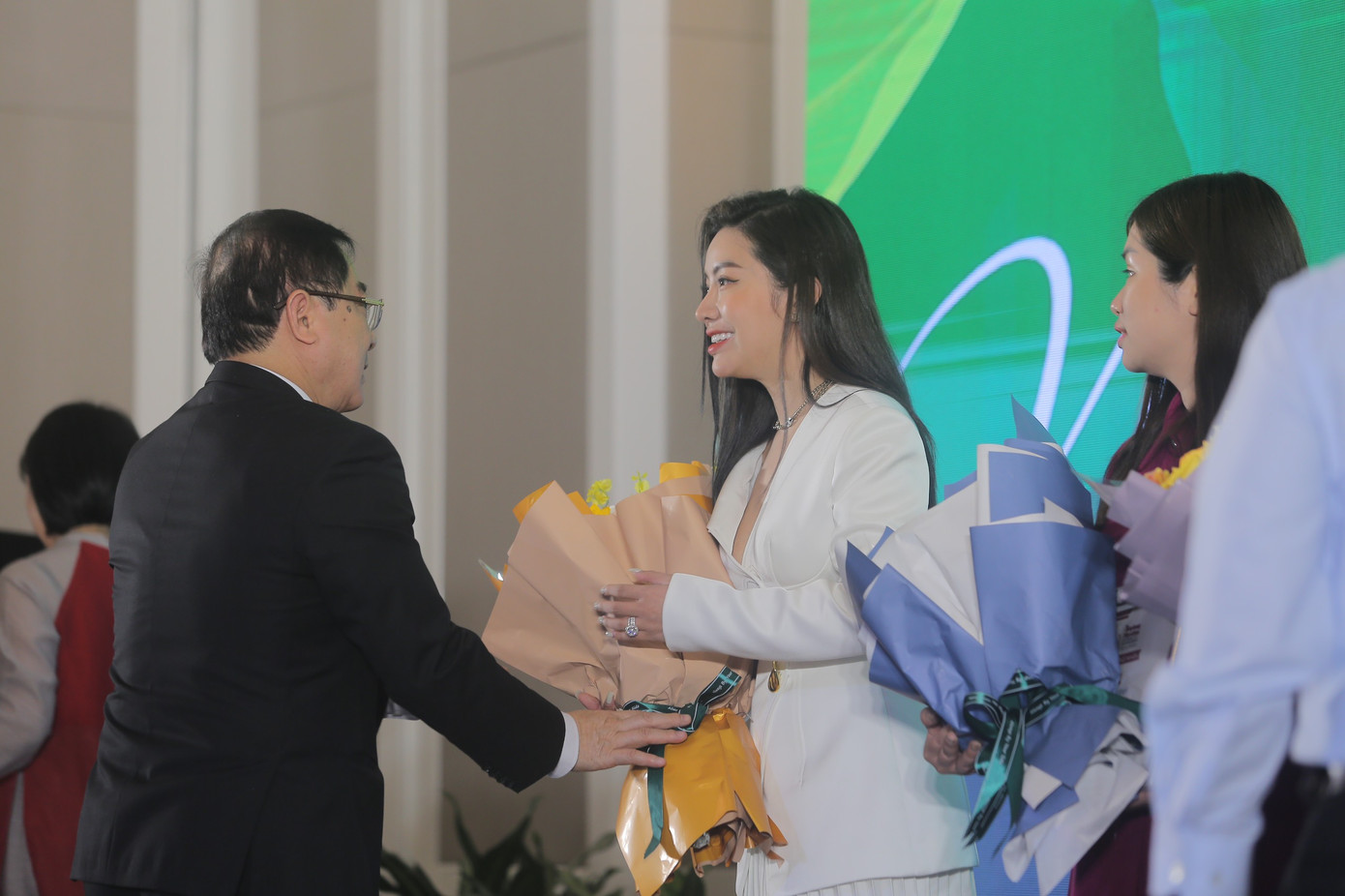 Tạo ‘sức mạnh nội sinh’ cho địa phương phát triển ảnh 53 Tạo ‘sức mạnh nội sinh’ cho địa phương phát triển ảnh 53