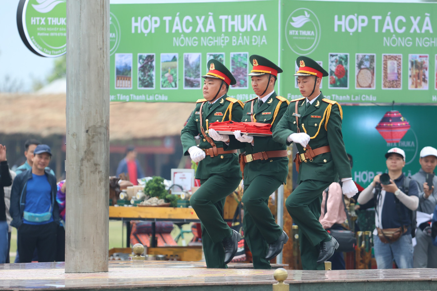 Lễ thượng cờ Tổ quốc tại Tiền Phong Marathon 2023 ảnh 25