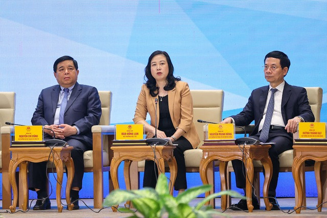 Bộ trưởng Bộ Y tế Đào Hồng Lan