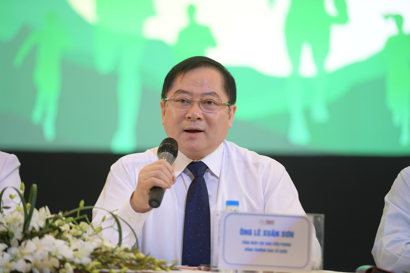 Nhà báo Lê Xuân Sơn Nhà báo Lê Xuân Sơn