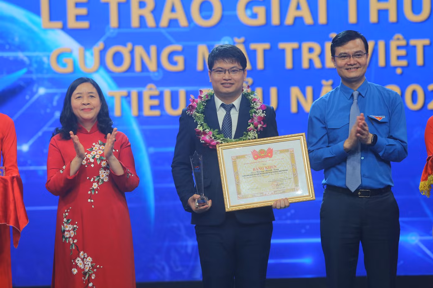 Tuyên dương 10 Gương mặt trẻ Việt Nam tiêu biểu năm 2022 ảnh 63