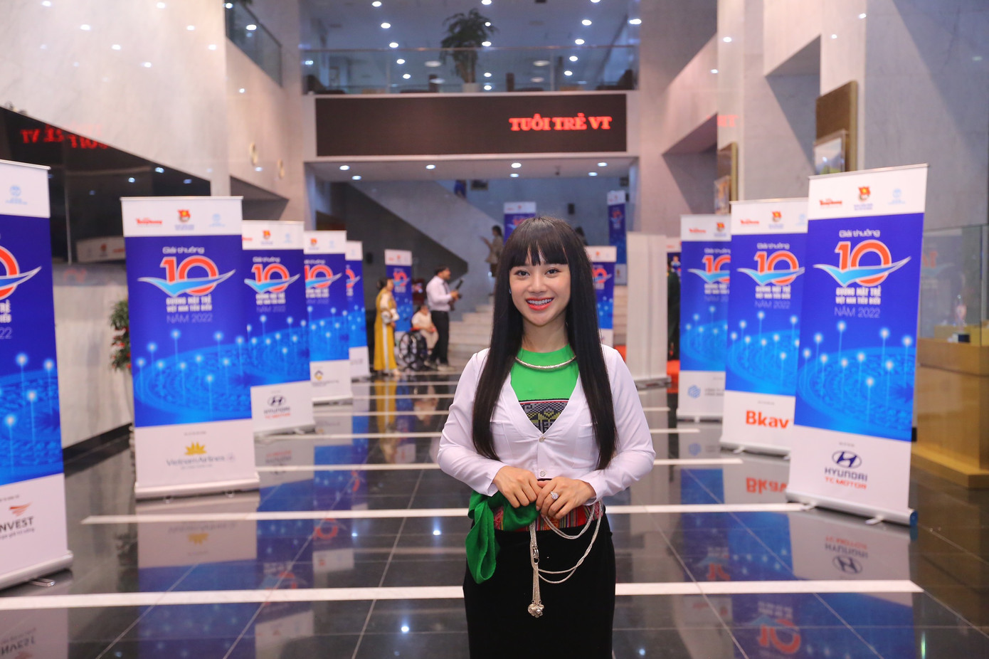 Nguyễn Thị Thu Hoa - Gương mặt trẻ Việt Nam triển vọng năm 2022.