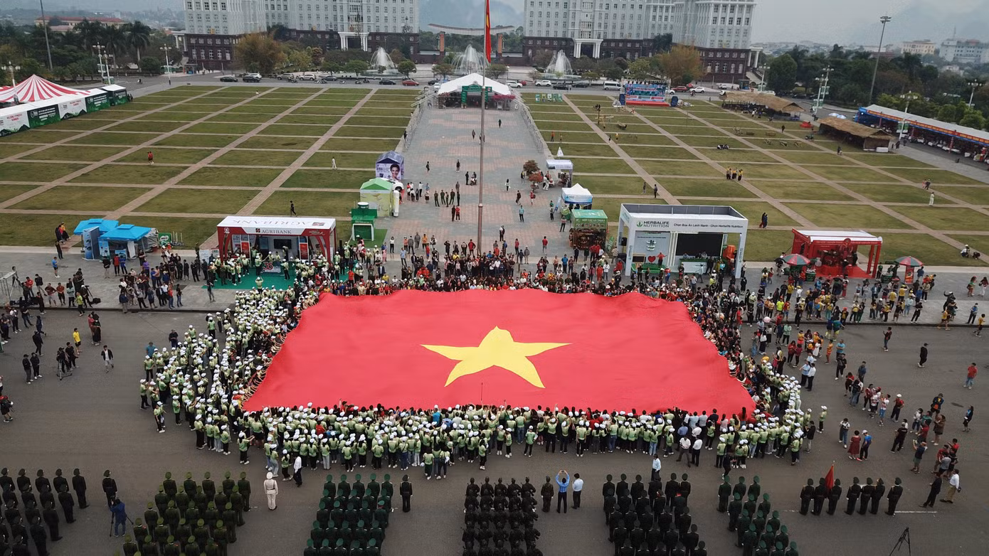 Lễ thượng cờ Tổ quốc tại Tiền Phong Marathon 2023 ảnh 48