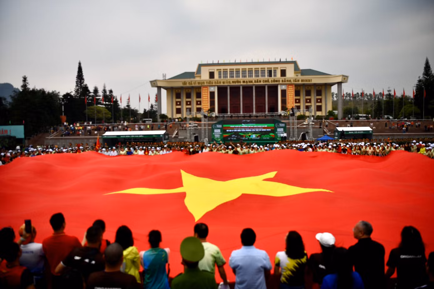 Lễ thượng cờ Tổ quốc tại Tiền Phong Marathon 2023 ảnh 50