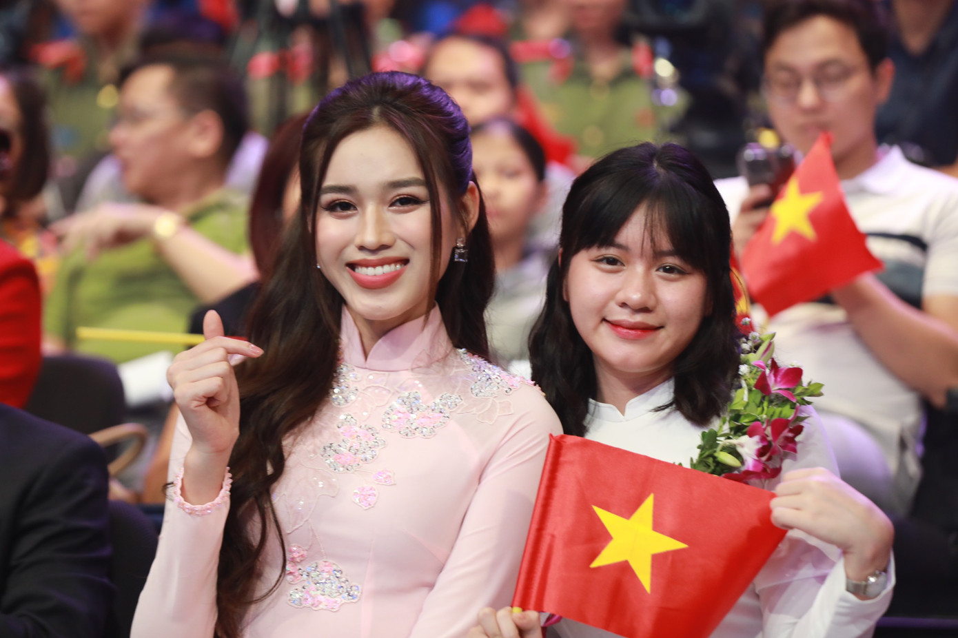 Tuyên dương 10 Gương mặt trẻ Việt Nam tiêu biểu năm 2022 ảnh 18