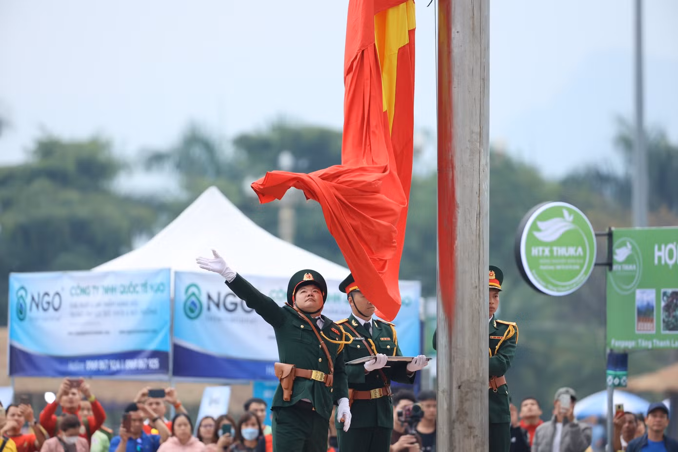 Lễ thượng cờ Tổ quốc tại Tiền Phong Marathon 2023 ảnh 27