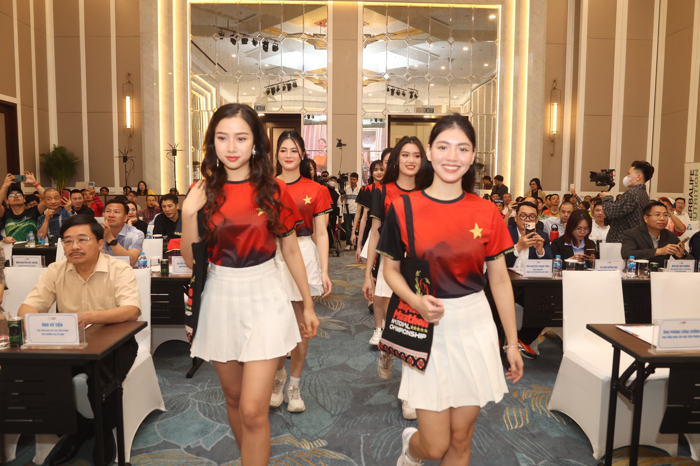 Tạo ‘sức mạnh nội sinh’ cho địa phương phát triển ảnh 36 Tạo ‘sức mạnh nội sinh’ cho địa phương phát triển ảnh 36