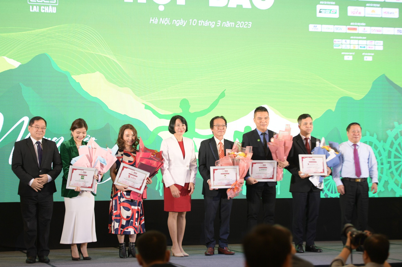 Tạo ‘sức mạnh nội sinh’ cho địa phương phát triển ảnh 47 Tạo ‘sức mạnh nội sinh’ cho địa phương phát triển ảnh 47