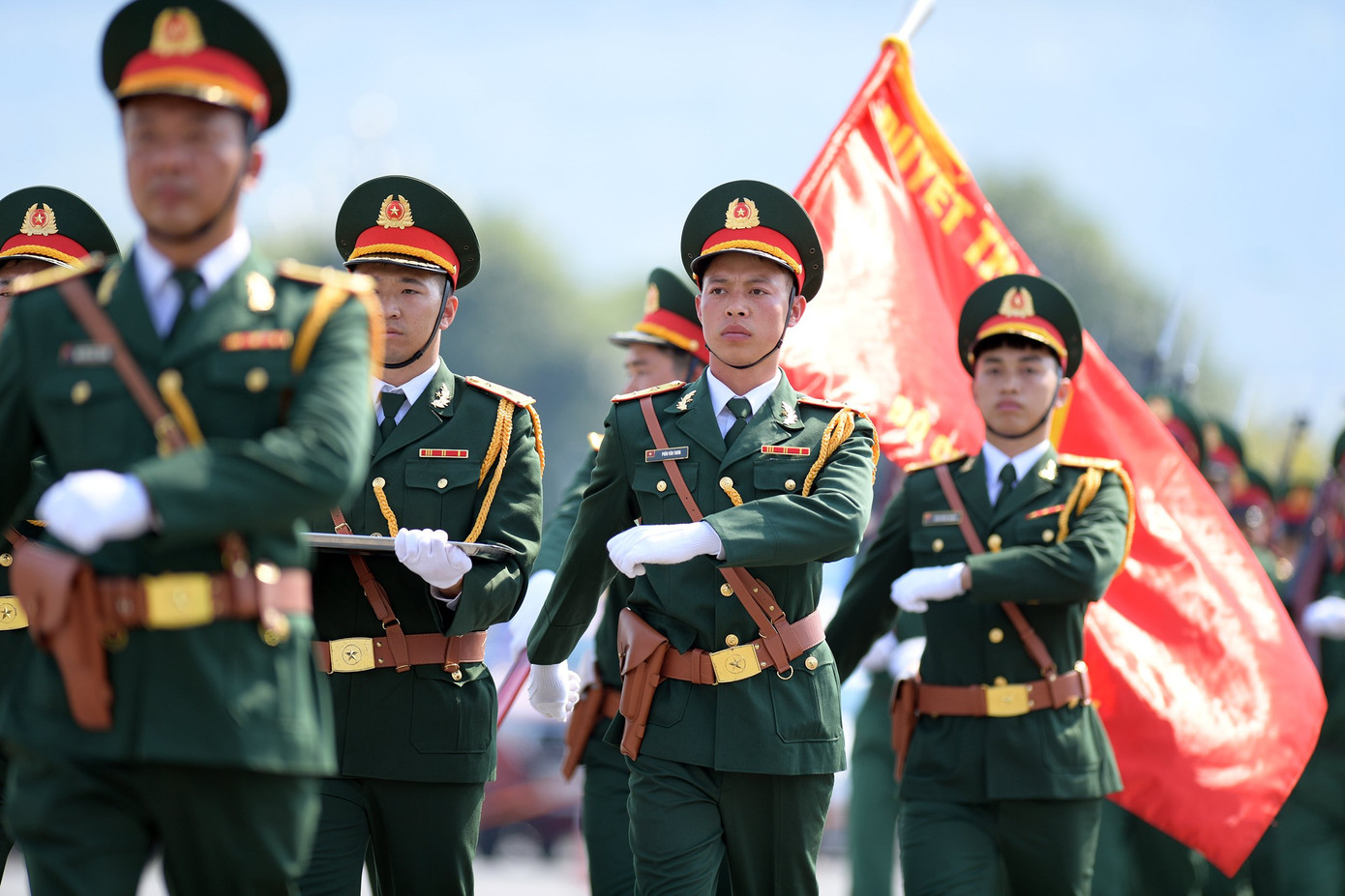 Đi đầu đội hình là khối tiêu binh, những chiến sĩ thuộc Bộ CHQS tỉnh Lai Châu. Chặng đường 79 năm xây dựng, chiến đấu, phát triển và trưởng thành của Quân đội nhân dân Việt Nam đã hun đúc và làm nên nhiều giá trị cao đẹp của một đội quân bách chiến, bách thắng