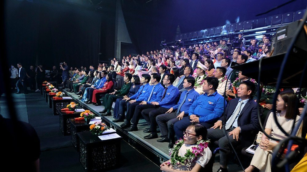 Tuyên dương 10 Gương mặt trẻ Việt Nam tiêu biểu năm 2022 ảnh 33