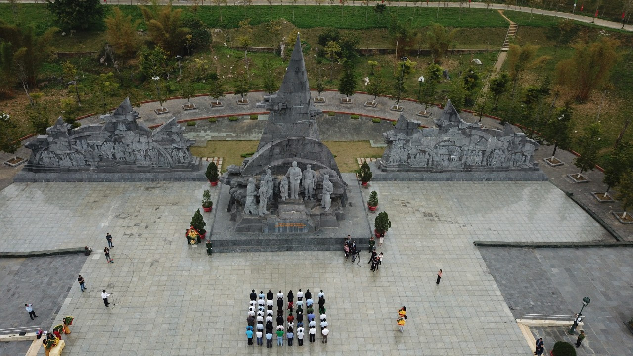 Lễ thượng cờ Tổ quốc tại Tiền Phong Marathon 2023 ảnh 10