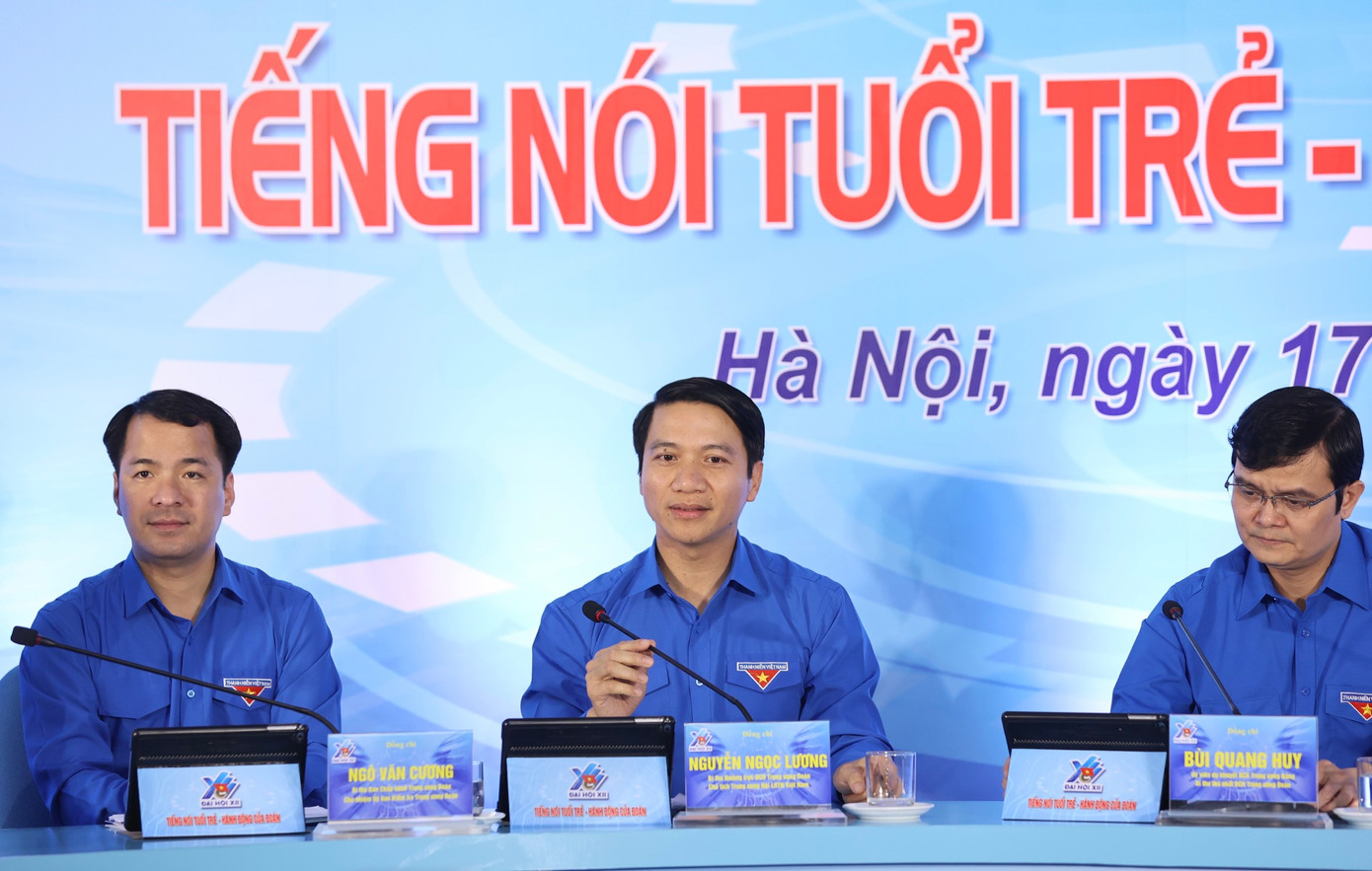 Mong bạn trẻ tiên phong trên tất cả các lĩnh vực, trên những mặt trận gian khó nhất ảnh 16