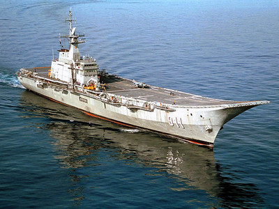Tàu HTMS Chakri Naruebet (Thái Lan)