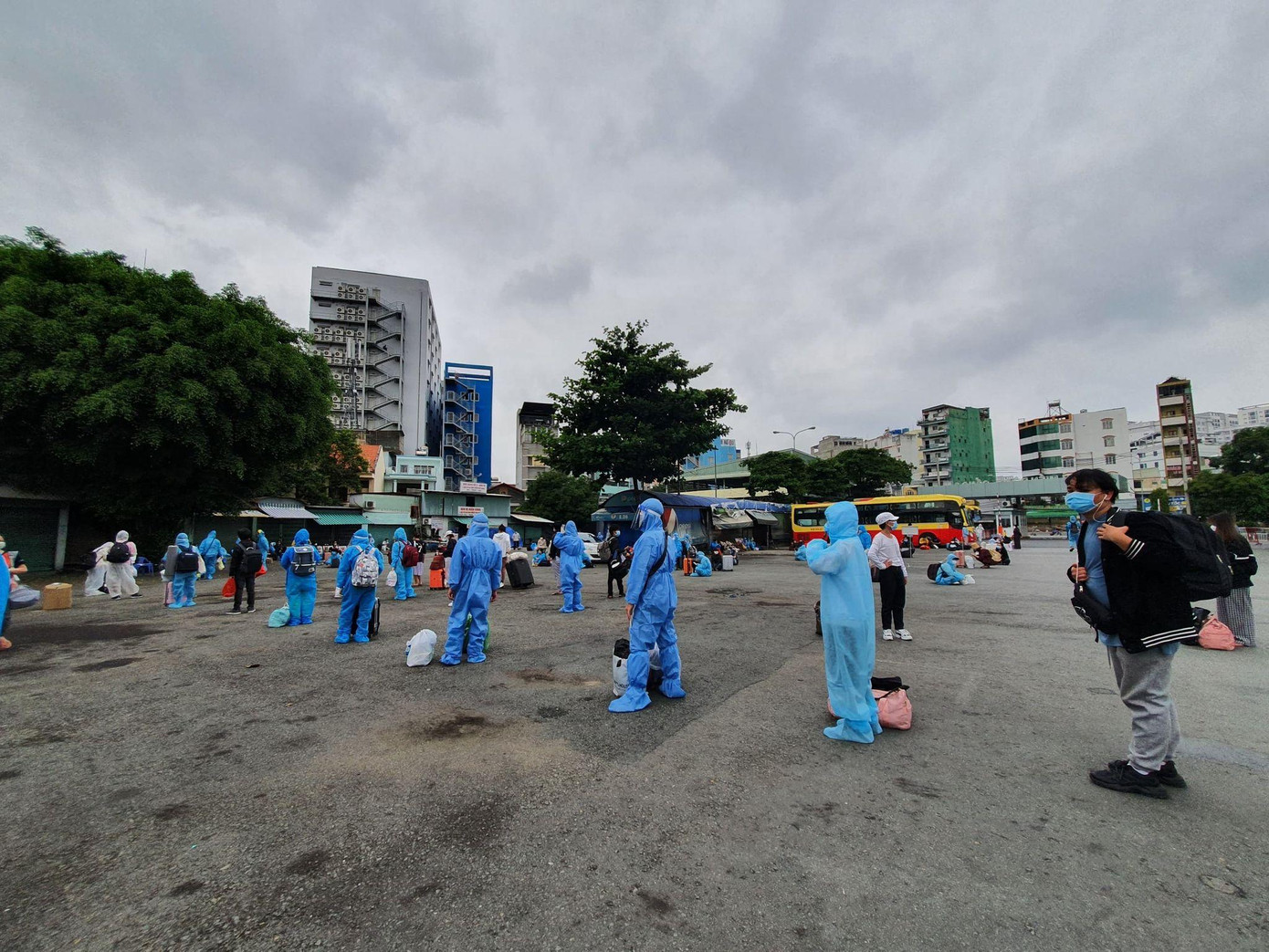 Tây Ninh đã đón 1.500 công dân từ TPHCM về quê. Tây Ninh đã đón 1.500 công dân từ TPHCM về quê.