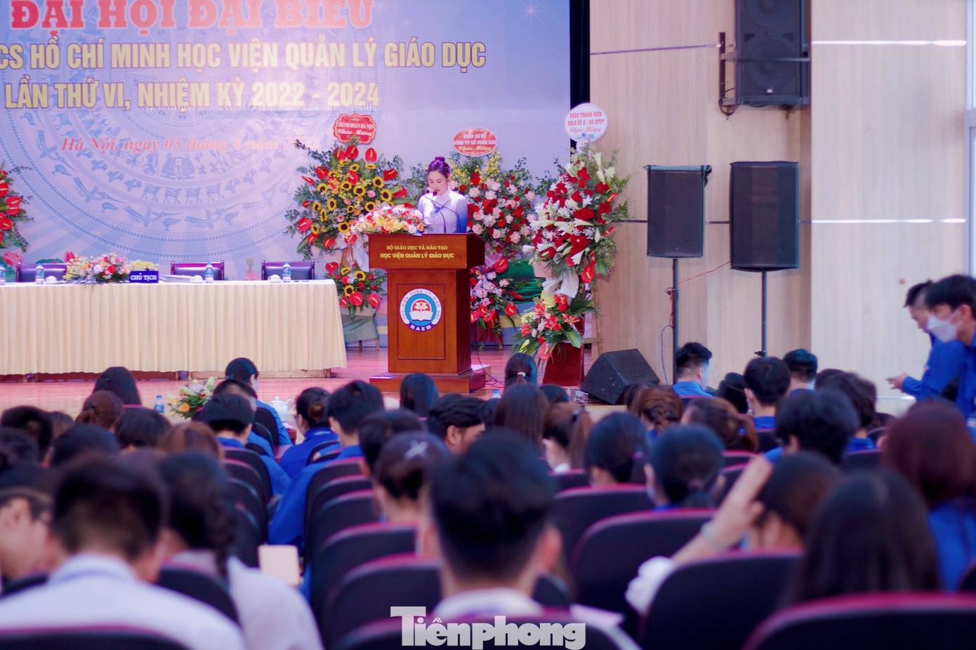 ThS. Nguyễn Huy Hoàng – Bí thư Đoàn Thanh niên Học viện Quản lý giáo dục cho biết: “Từ những vòng đầu tiên của cuộc thi, Diễm Quỳnh đã thể hiện sự tự tin, năng động và vẻ đẹp thanh lịch, trí tuệ. Ban tổ chức tin tưởng rằng, Diễm Quỳnh xứng đáng với danh hiệu hoa khôi và sẽ có nhiều hoạt động góp phần tôn vinh nét đẹp của toàn thể nữ sinh viên nhà trường”.