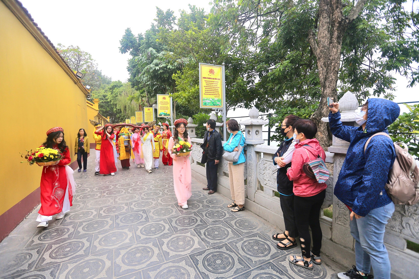 Hội đình Yên Phụ trang nghiêm và là nét đẹp văn hoá truyền thống của Hà Nội vẫn được duy trì giữ gìn.