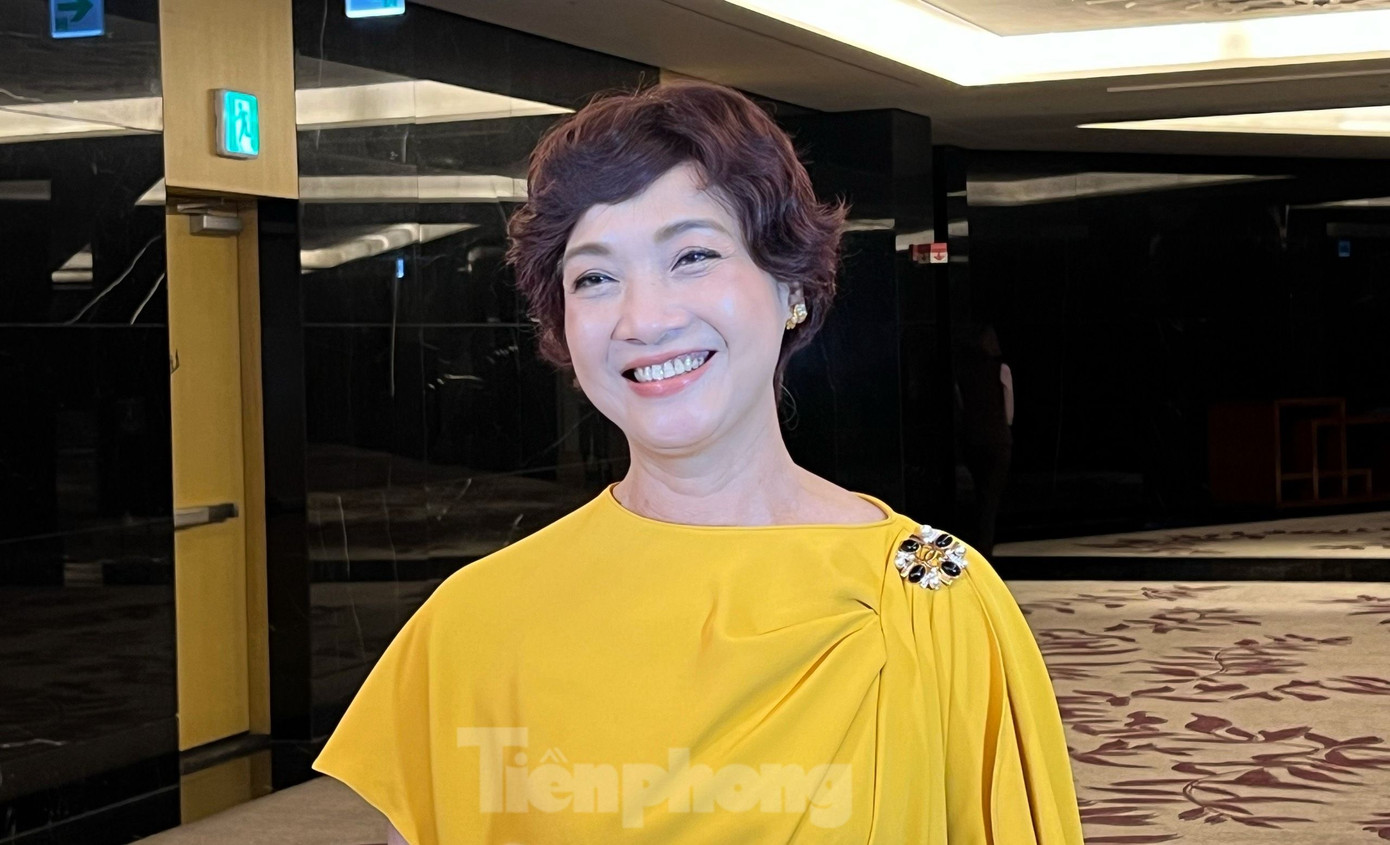 NSND Lê Khanh vui mừng khi con cái không ai theo đuổi đam mê nghệ thuật. Ảnh: Nguyên Khánh.