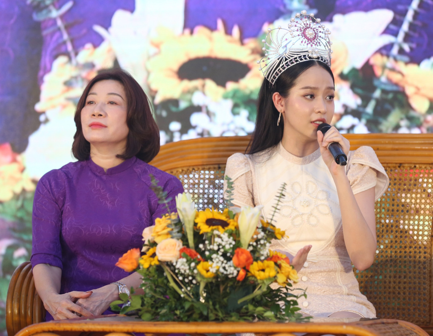 Hoa hậu Huỳnh Thị Thanh Thủy chia sẻ về ký ức bị bạn bè chê bai. Ảnh: Trọng Tài.