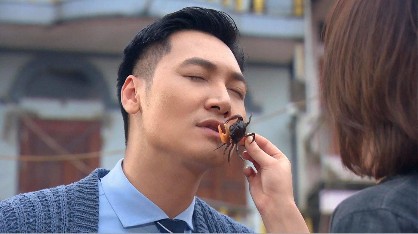 Long bị Nam trêu chọc