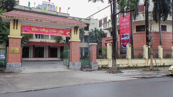 Điểm mặt hàng loạt tuyến phố Hà Nội tự ý chi tiền tỷ lát đá vỉa hè ảnh 10