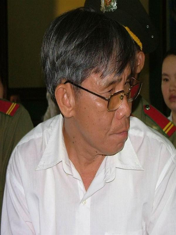 Trực tuyến : Phiên tòa xét xử vụ 'chạy' quota ảnh 10 Trực tuyến : Phiên tòa xét xử vụ 'chạy' quota ảnh 10