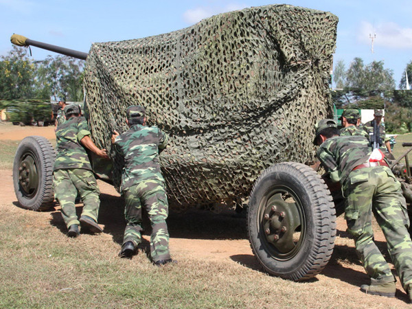 Đưa pháo vào trận địa. Đưa pháo vào trận địa