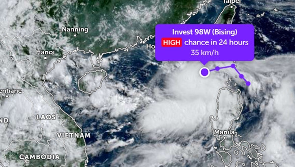 Vị trí của vùng áp thấp 98W lúc sáng sớm nay, 4/7. Ảnh: Zoom Earth, JMA/ NOAA/ CIRA, JTWC.