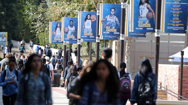 Học sinh, sinh viên quốc tế ở Mỹ và cả những người muốn đến Mỹ du học đã rất hồi hộp, căng thẳng trong những tháng qua. Ảnh minh họa: Reuters.