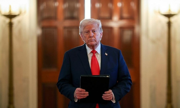 Tổng thống Trump đưa ra nhiều yêu cầu với ĐH Harvard. Ảnh: Win McNamee/ Getty Images.