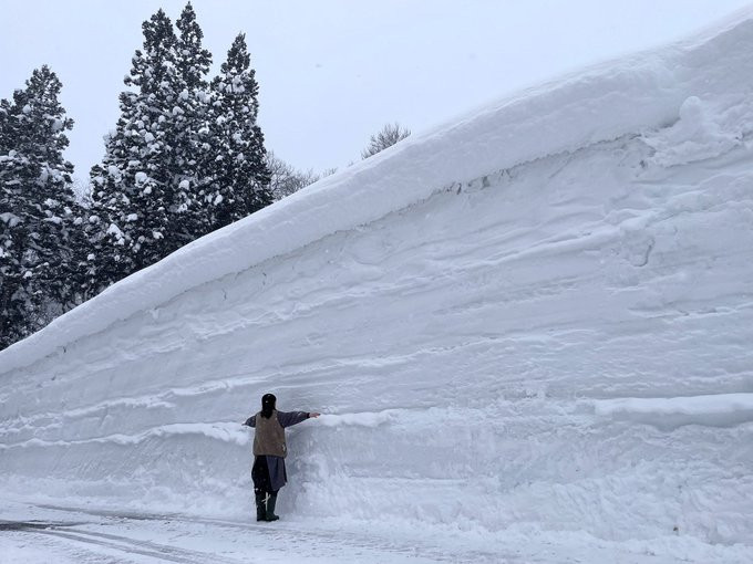 Tuyết dày khó tin ở Nishikawa: Độ dày lên đến 5,14 mét! Ảnh: Volcaholic. Tuyết dày khó tin ở Nishikawa: Độ dày lên đến 5,14 mét! Ảnh: Volcaholic.