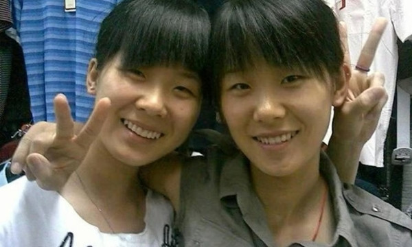 Zhang và Hai tuy nhiều năm không biết về nhau nhưng cuộc sống của họ có nhiều điểm rất giống nhau. Ảnh: SCMP.