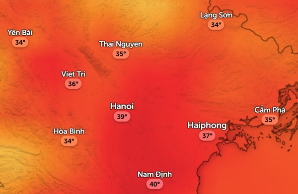 Dự báo nhiệt độ cảm nhận ở một số tỉnh thành miền Bắc vào trưa và chiều mai, 23/6. Ở nhiều nơi trời vẫn nóng oi. Ảnh: Zoom Earth, OpenStreetMap, ICON.