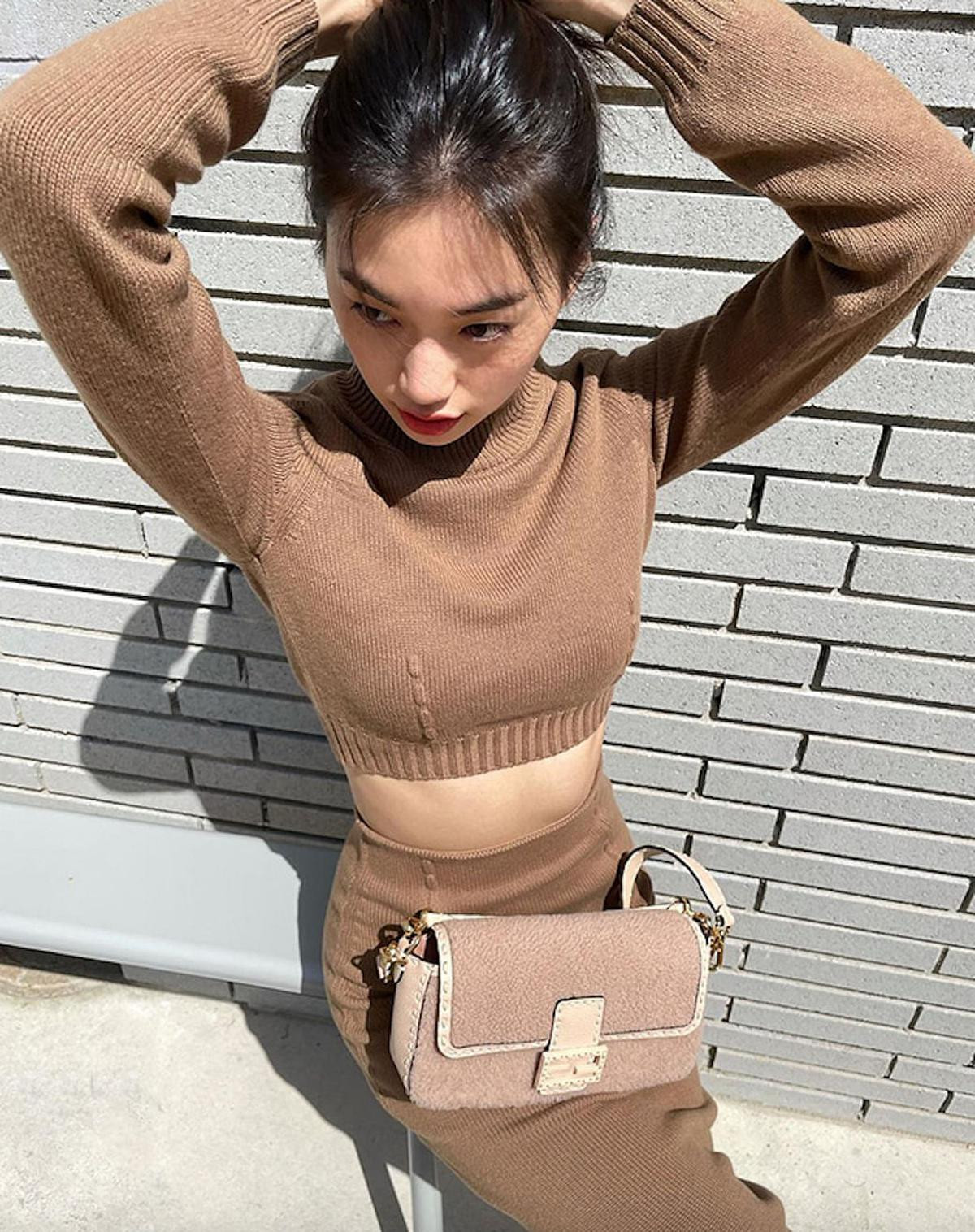 Màu nâu có thể rất tôn da. Ảnh: Instagram. Màu nâu có thể rất tôn da. Ảnh: Instagram.