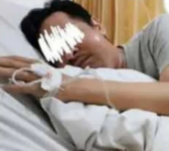 Anh Firmasyah khi ở trong viện. Ảnh: Sinar Harian. Anh Firmasyah khi ở trong viện. Ảnh: Sinar Harian.