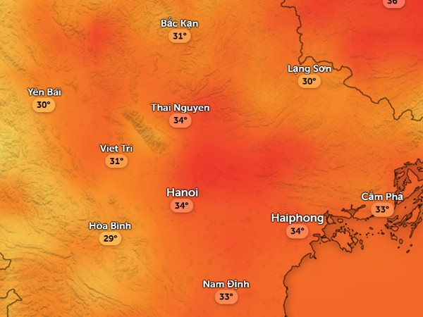 Dự báo nhiệt độ cảm nhận ở một số nơi tại miền Bắc vào trưa và chiều mai, 2/7. Ảnh: Zoom Earth, OpenStreetMap, ICON.