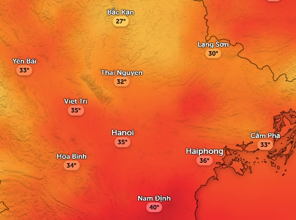 Dự báo nhiệt độ cảm nhận ở một số tỉnh thành miền Bắc vào trưa và chiều mai, 1/7. Ảnh: Zoom Earth, OpenStreetMap, ICON.
