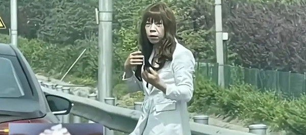 Đây được cho là Jiao, người đàn ông giả gái. Ảnh: 1688. Đây được cho là Jiao, người đàn ông giả gái. Ảnh: 1688.