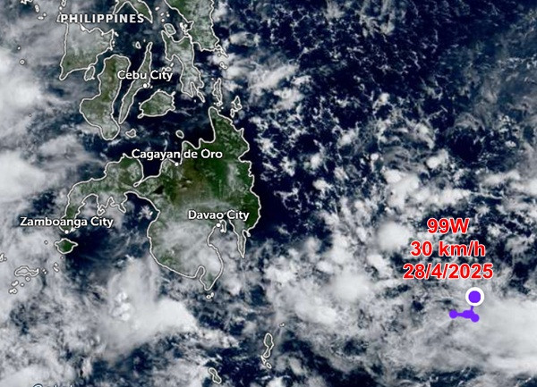 Vị trí hiện tại của áp thấp 99W. Ảnh: Zoom Earth, JMA.