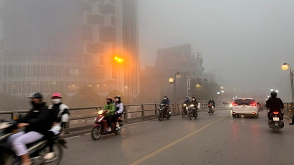 Gần đây, miền Bắc có nhiều ngày nồm ẩm, sương mù, mưa phùn. Ảnh: TPO. Gần đây, miền Bắc có nhiều ngày nồm ẩm, sương mù, mưa phùn. Ảnh: TPO.