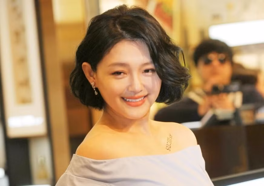 Diễn viên, ca sĩ Từ Hy Viên đã qua đời vì bệnh cúm biến chứng thành viêm phổi. Ảnh: CNA.